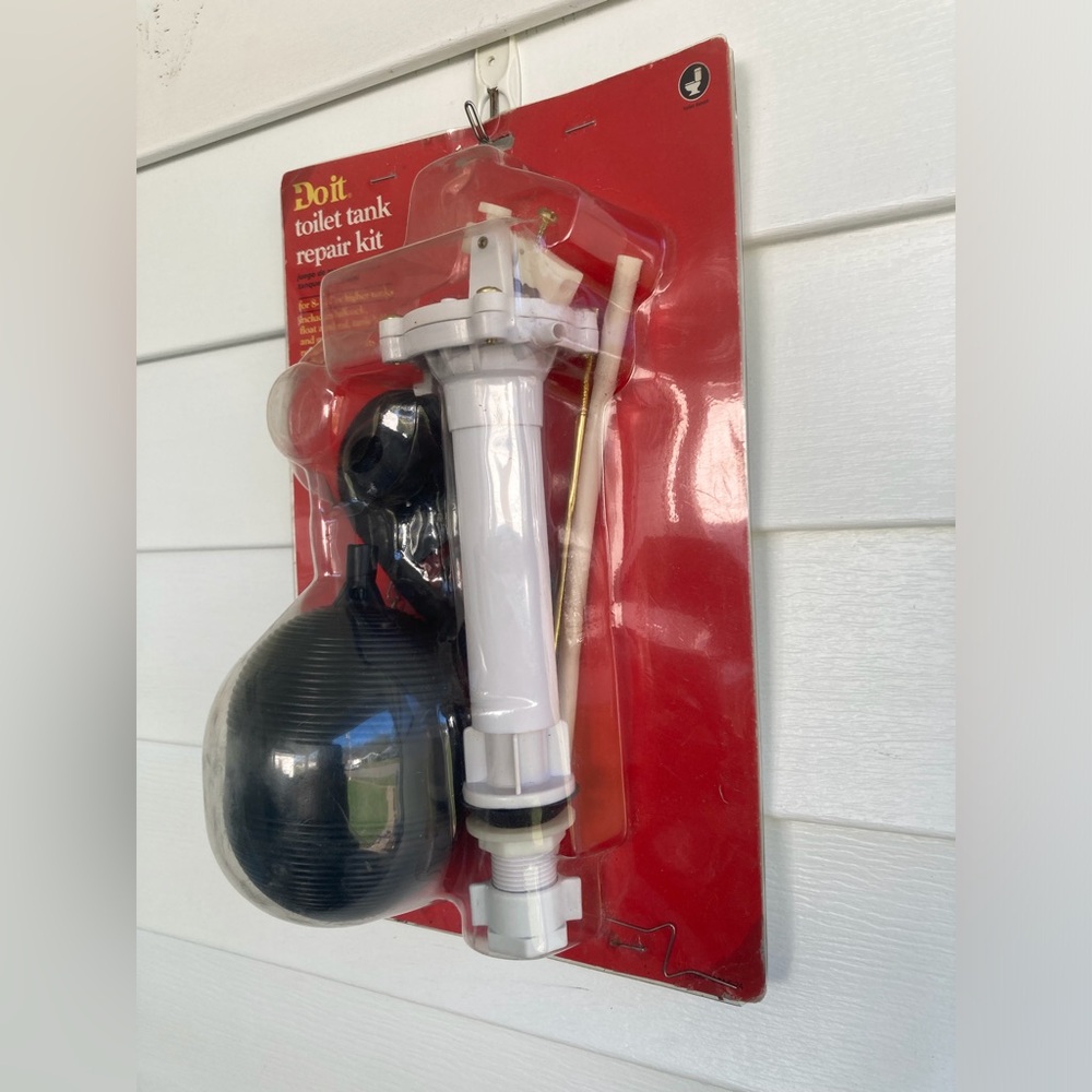 Do it Toilet Repair Kit•Never got to use